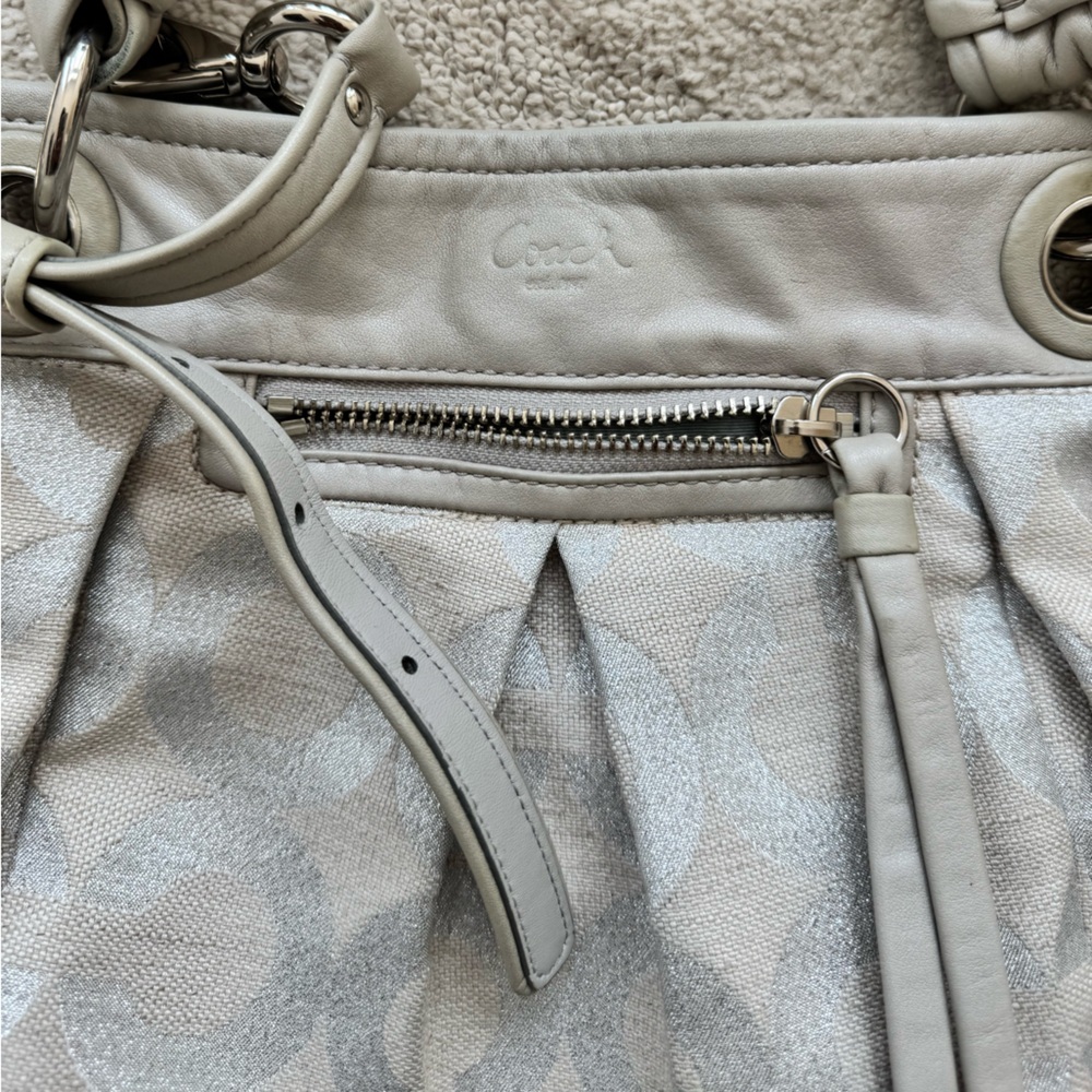 Vintage Y2K Coach Parker OP Art Signature Silver Bag (13508) - Picture 8 of 15